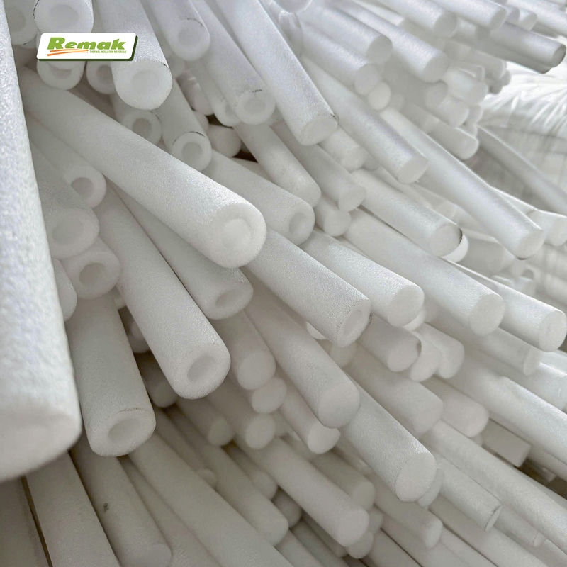 Dây mút foam dẻo Remak có cả dạng ống tròn đặc và ống rỗng