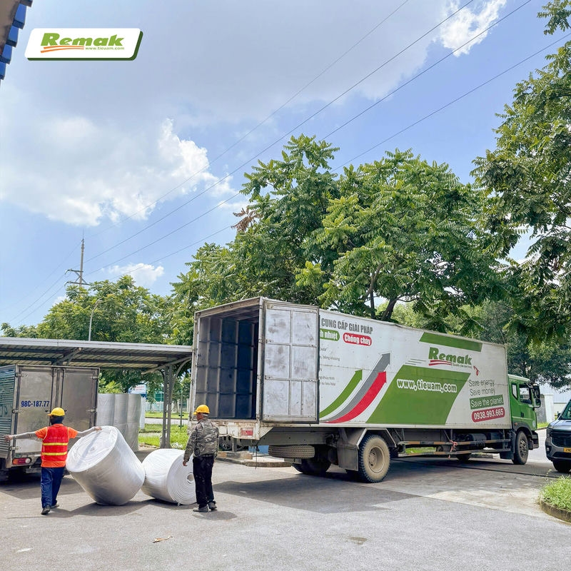 Các đơn vị thi công chuyên nghiệp tin dùng vật liệu bảo ôn Remak bởi sản phẩm đa dạng chủng loại, thời gian giao hàng nhanh, chất lượng tốt